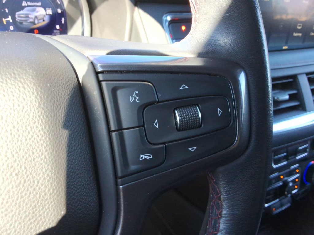 Certified 2022 Chevrolet Suburban RST w/ Luxury Package AWD/4WD image 27