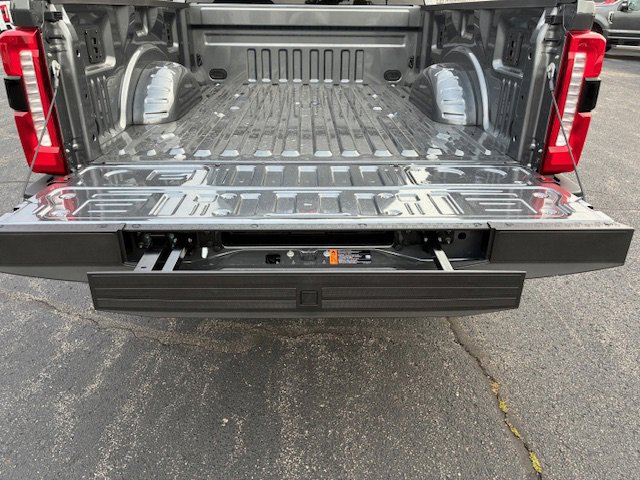 New 2026 Ford F350 Lariat w/ Chrome Package image 14