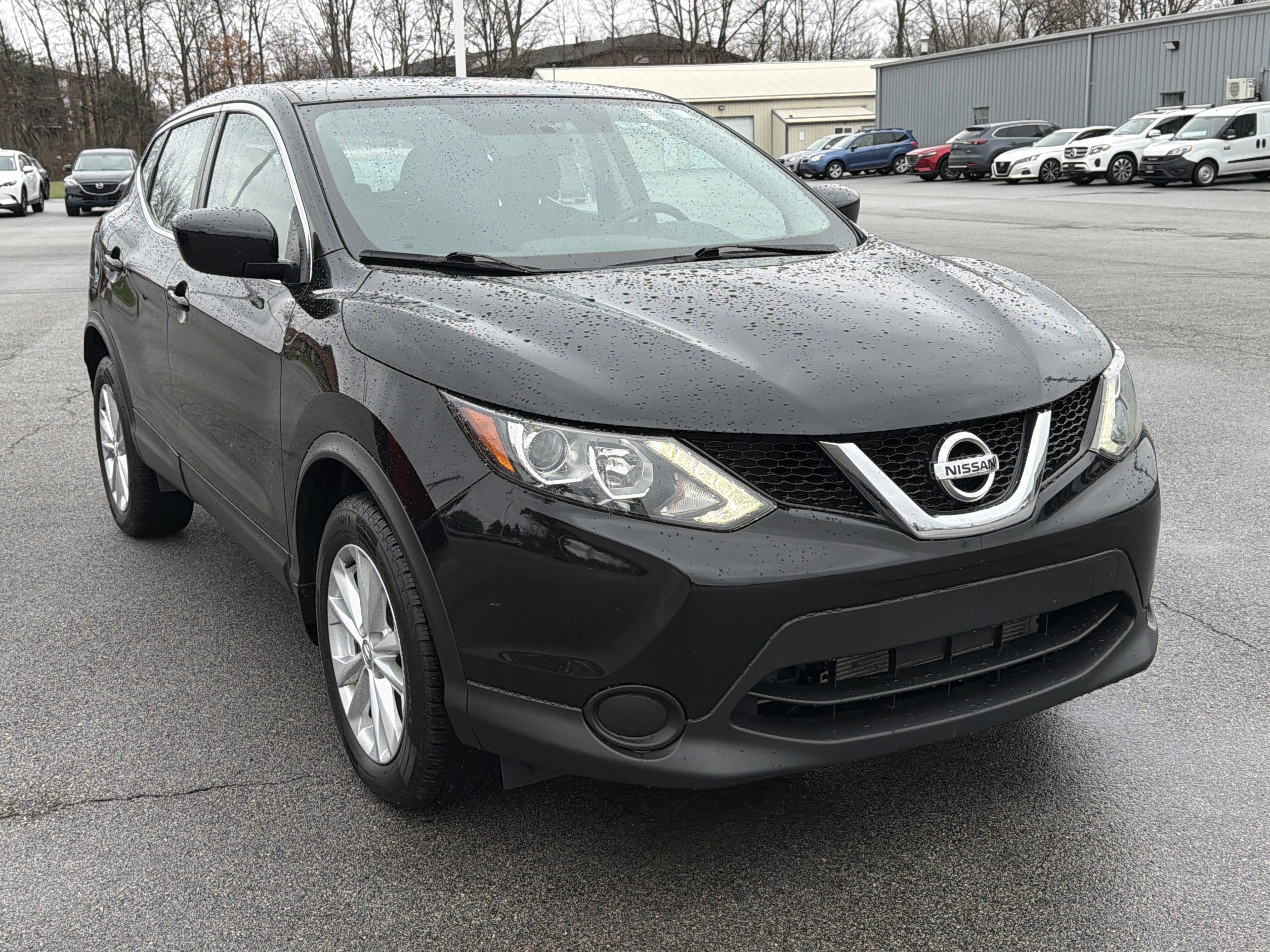 Used 2017 Nissan Rogue Sport S w/ S Appearance Package image 1