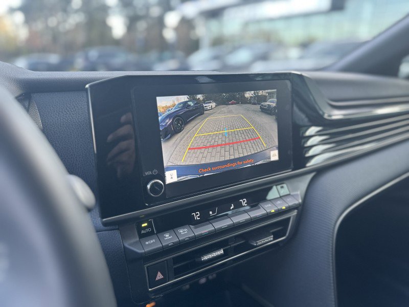 Used 2025 Toyota Camry SE image 19