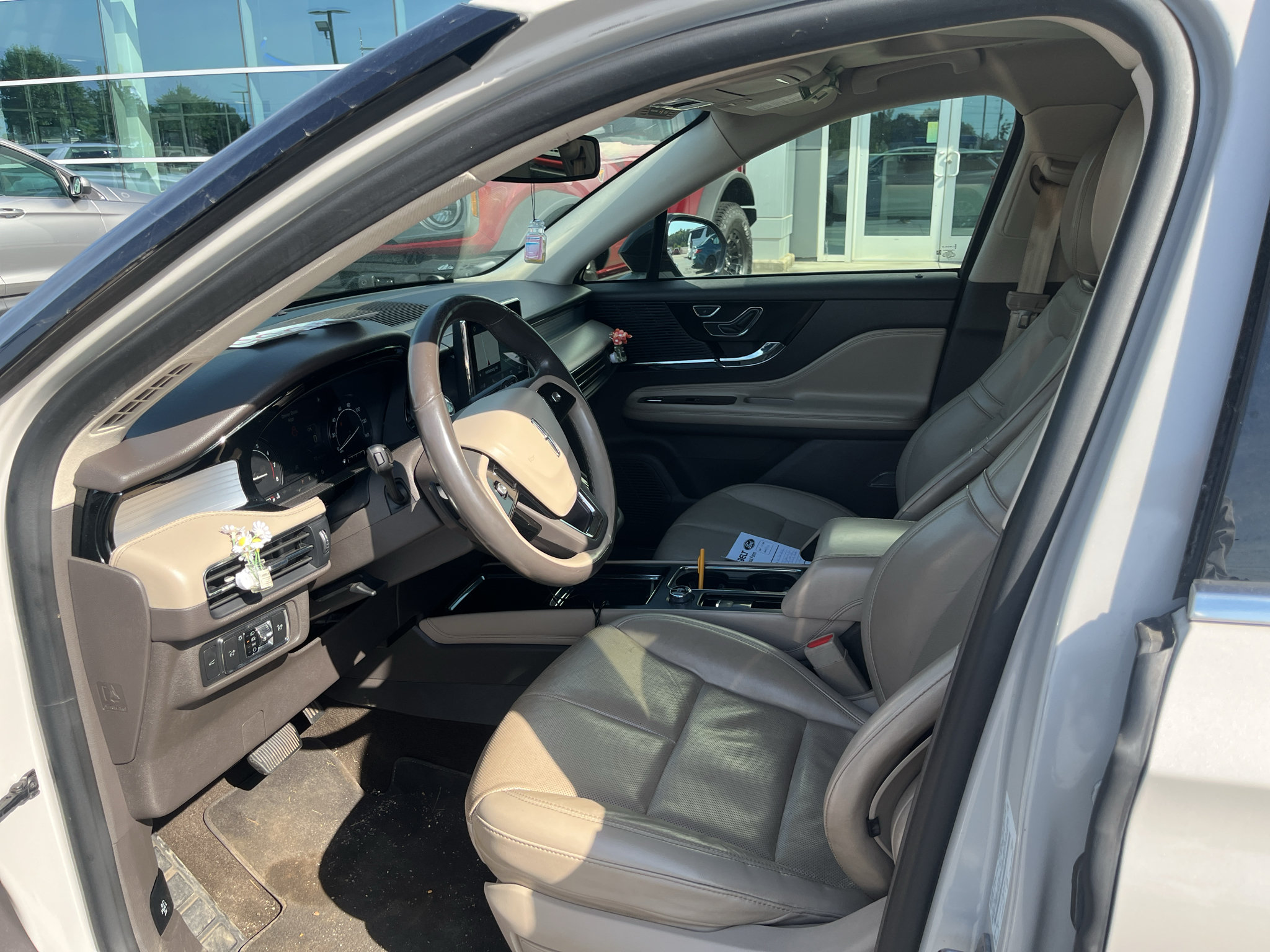 Used 2020 Lincoln Corsair FWD w/ Premium Package image 1
