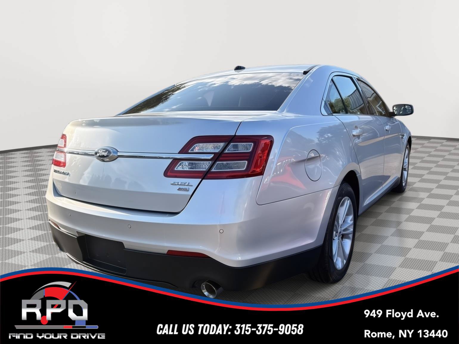 Used 2015 Ford Taurus SEL w/ Equipment Group 201A AWD/4WD image 5