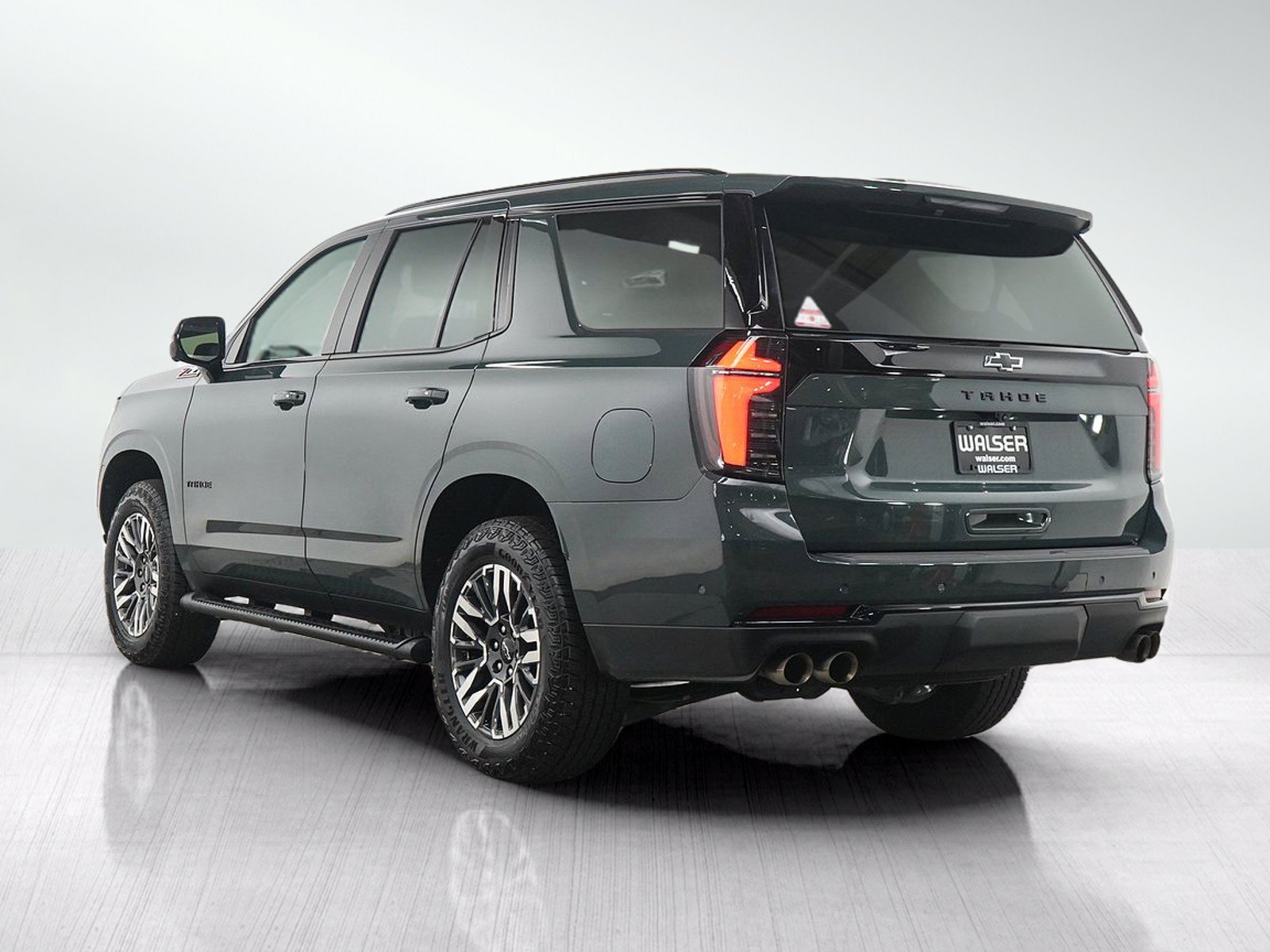 Used 2025 Chevrolet Tahoe Z71 AWD/4WD image 3