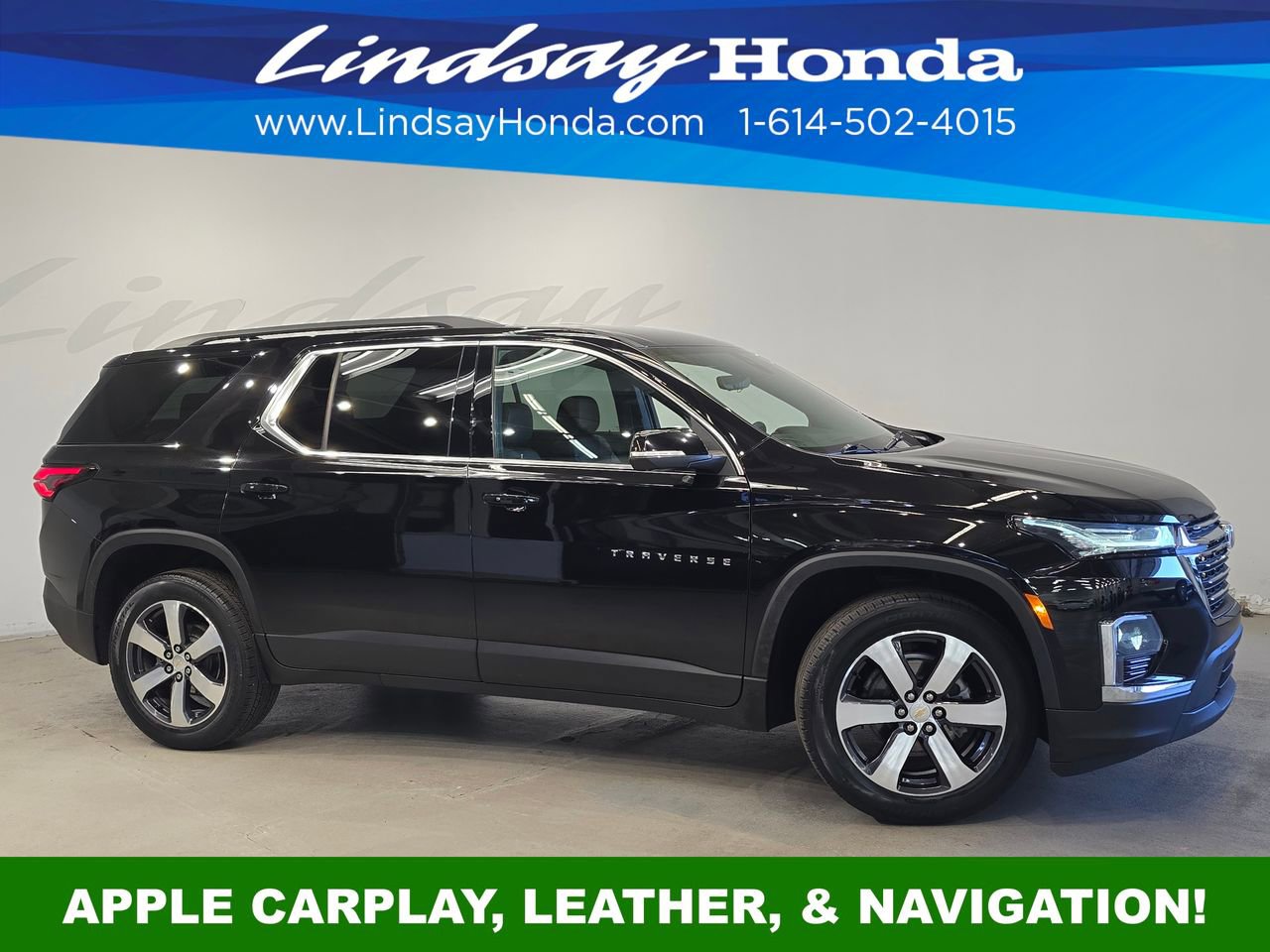 Used 2023 Chevrolet Traverse LT w/ LT Premium Package FWD image 3