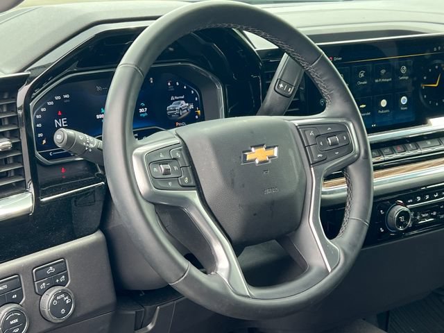 Used 2024 Chevrolet Silverado 1500 LT AWD/4WD image 2