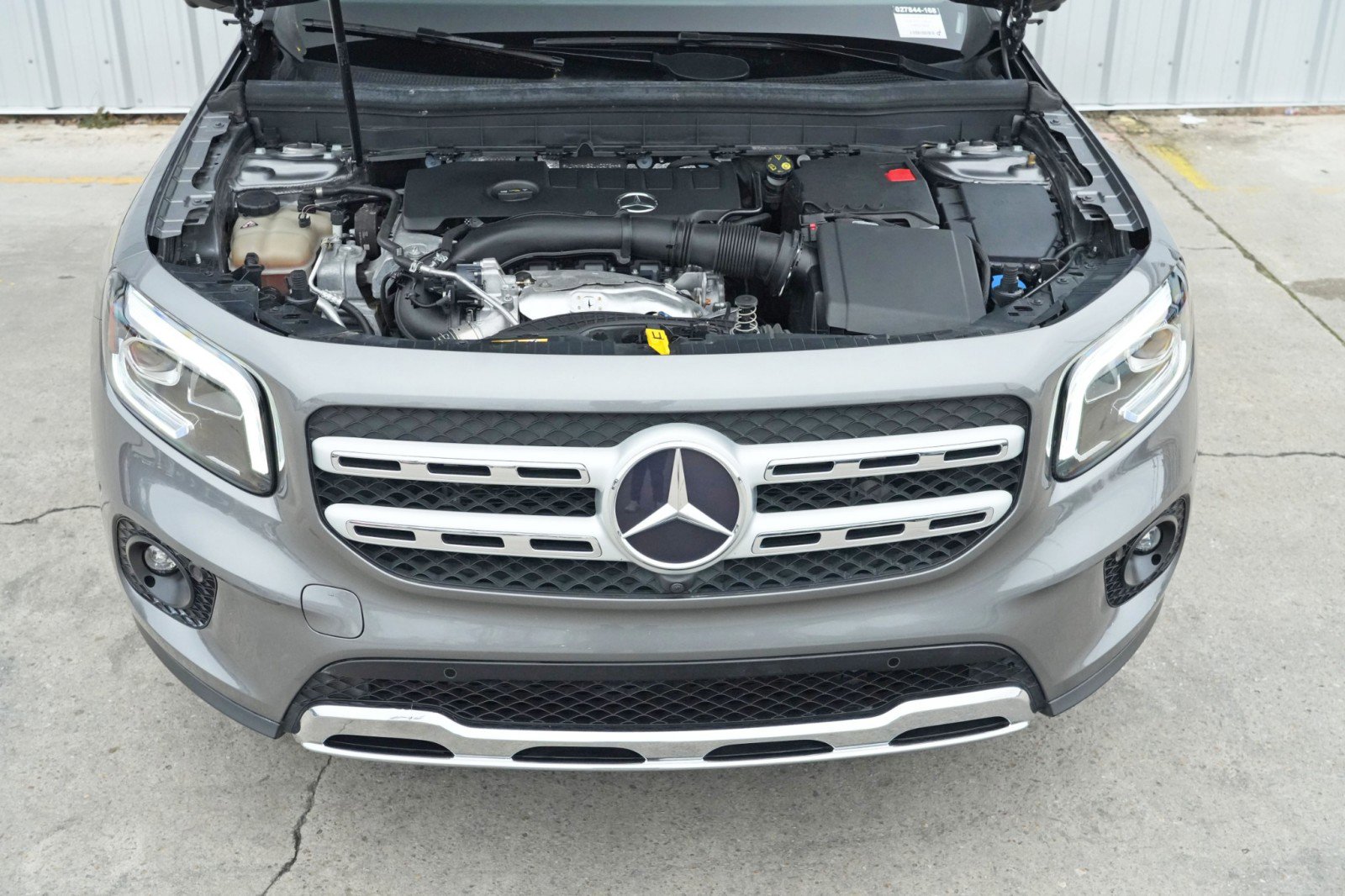 Used 2020 Mercedes-Benz GLB 250 4MATIC w/ Premium Package image 7