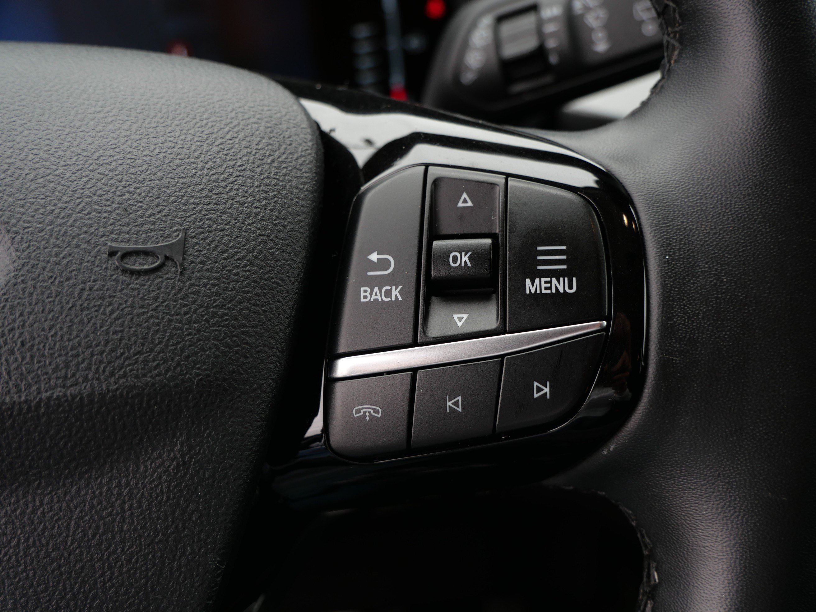 Certified 2024 Ford Escape Active AWD/4WD image 29