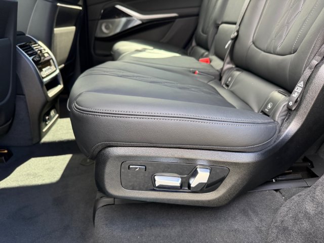 New 2027 BMW X7 M60i AWD/4WD image 21