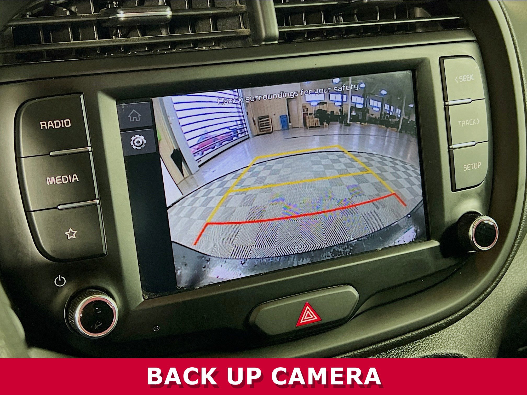 Used 2022 Kia Soul LX image 8