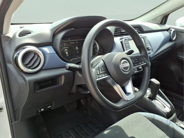 Used 2023 Nissan Versa SV image 13