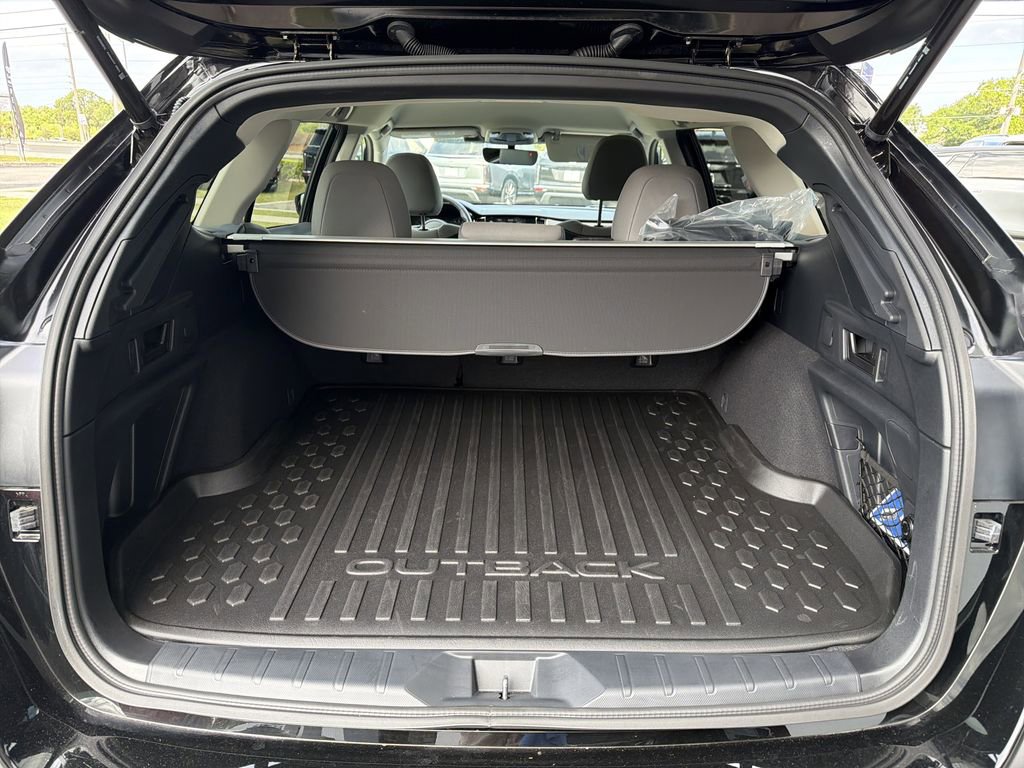 Certified 2025 Subaru Outback Premium image 11