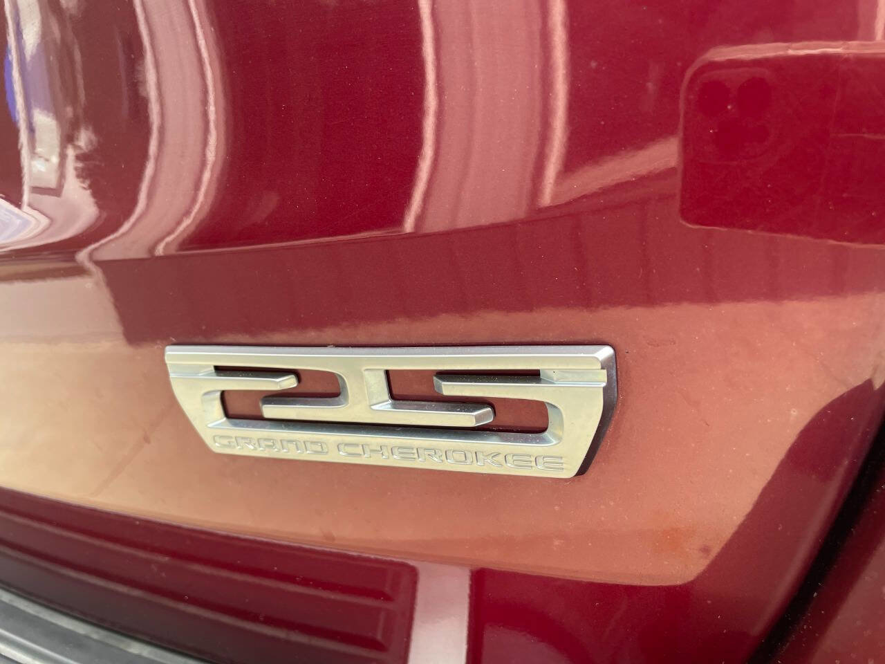 Used 2018 Jeep Grand Cherokee Limited image 9