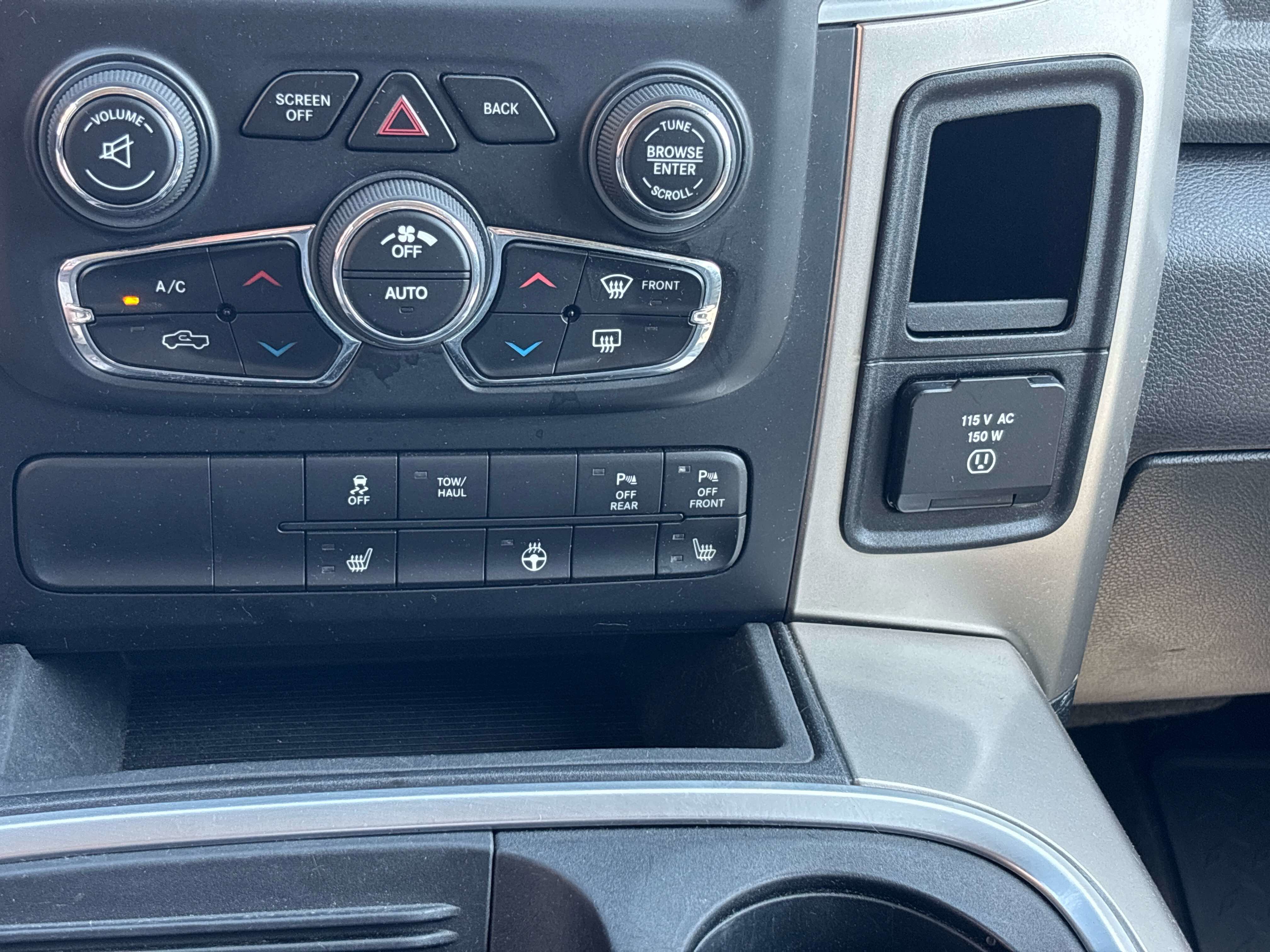Used 2017 RAM 1500 Big Horn image 23