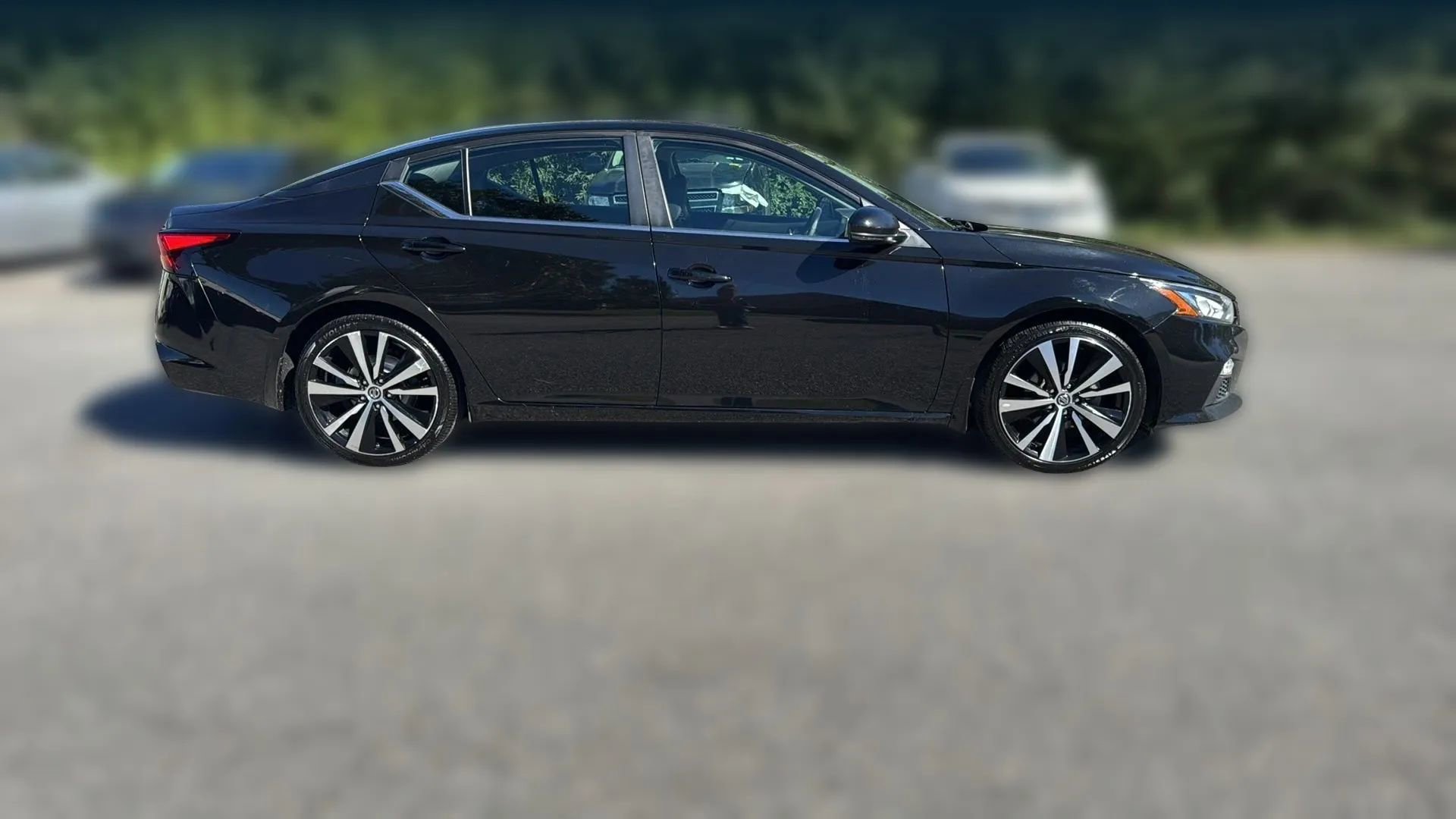 Used 2019 Nissan Altima 2.5 SR w/ SR Premium Package image 4