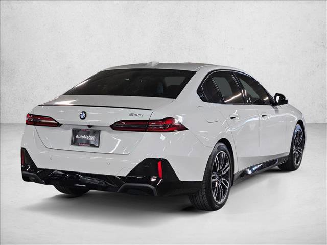 Used 2024 BMW 530i 530i w/ M Sport Package image 5