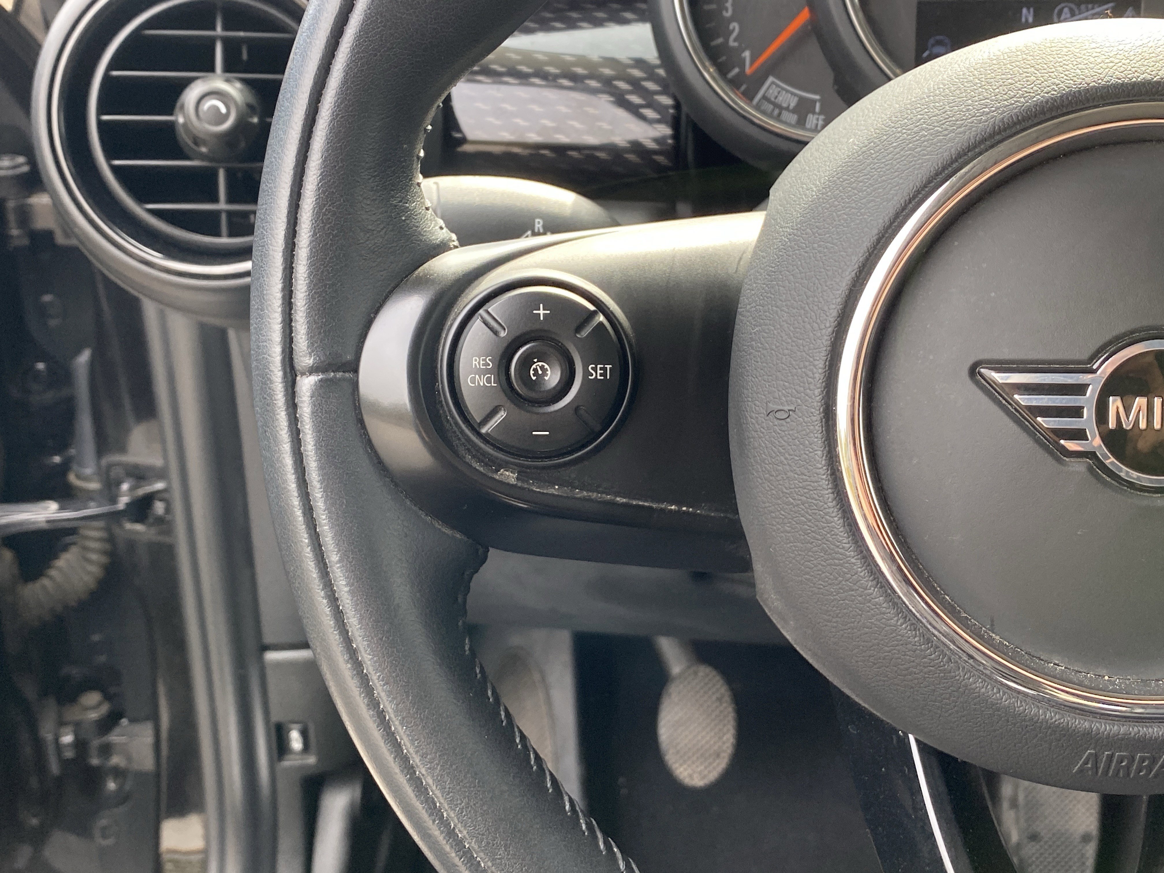 Used 2021 MINI Cooper S image 25