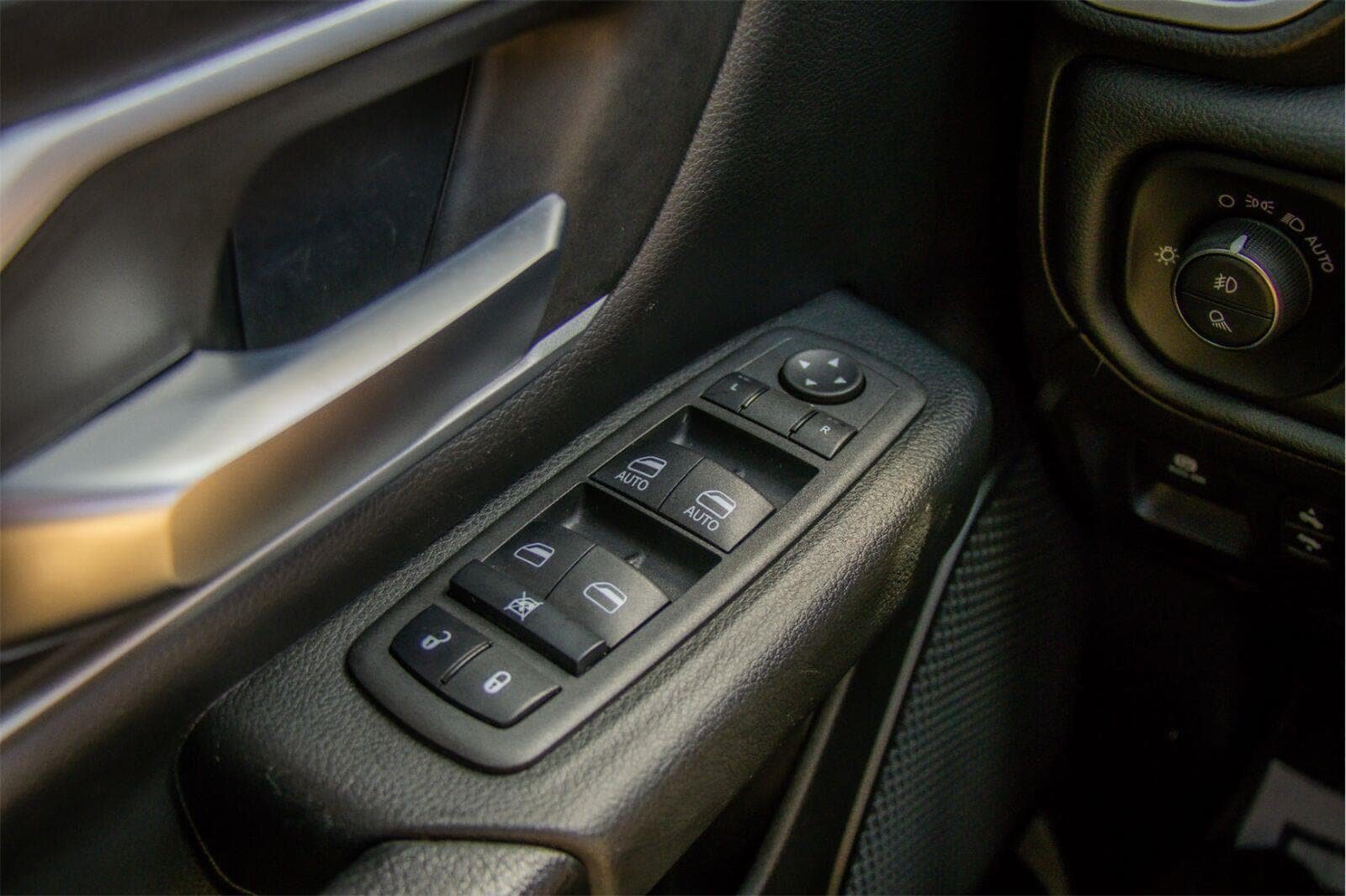 Used 2022 RAM 1500 Big Horn AWD/4WD image 12