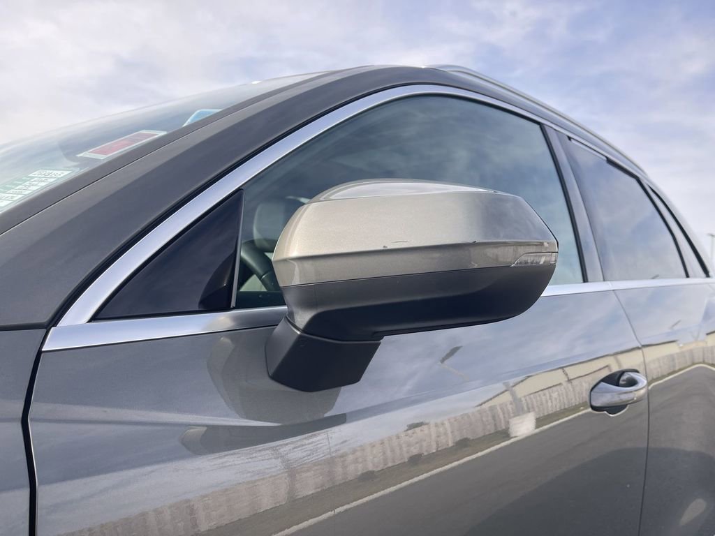 Used 2025 Audi Q3 2.0T Premium image 11