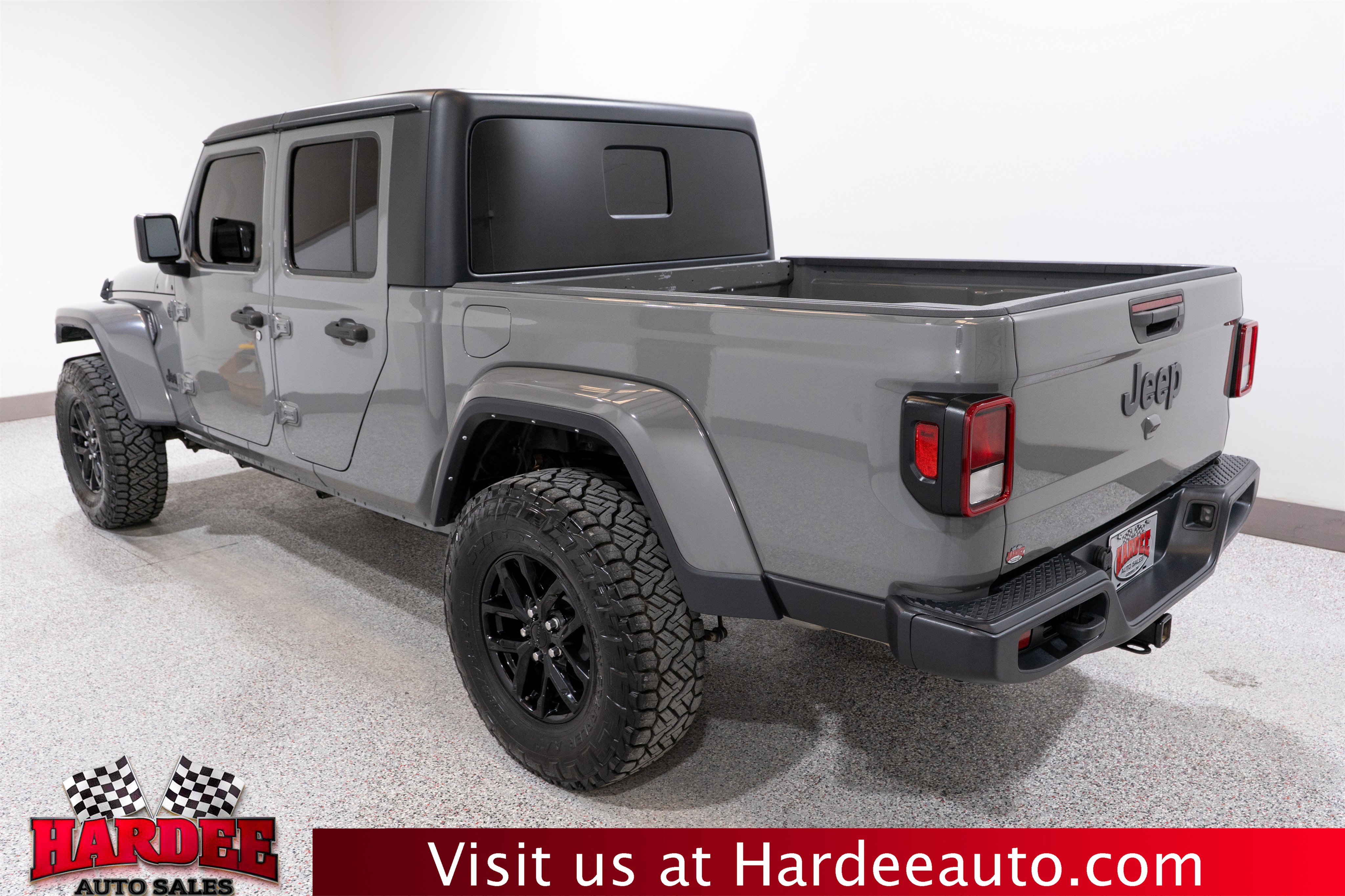 Used 2022 Jeep Gladiator Sport AWD/4WD image 3