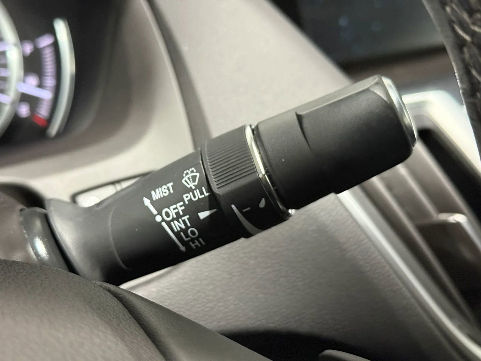 Used 2017 Acura TLX FWD image 28