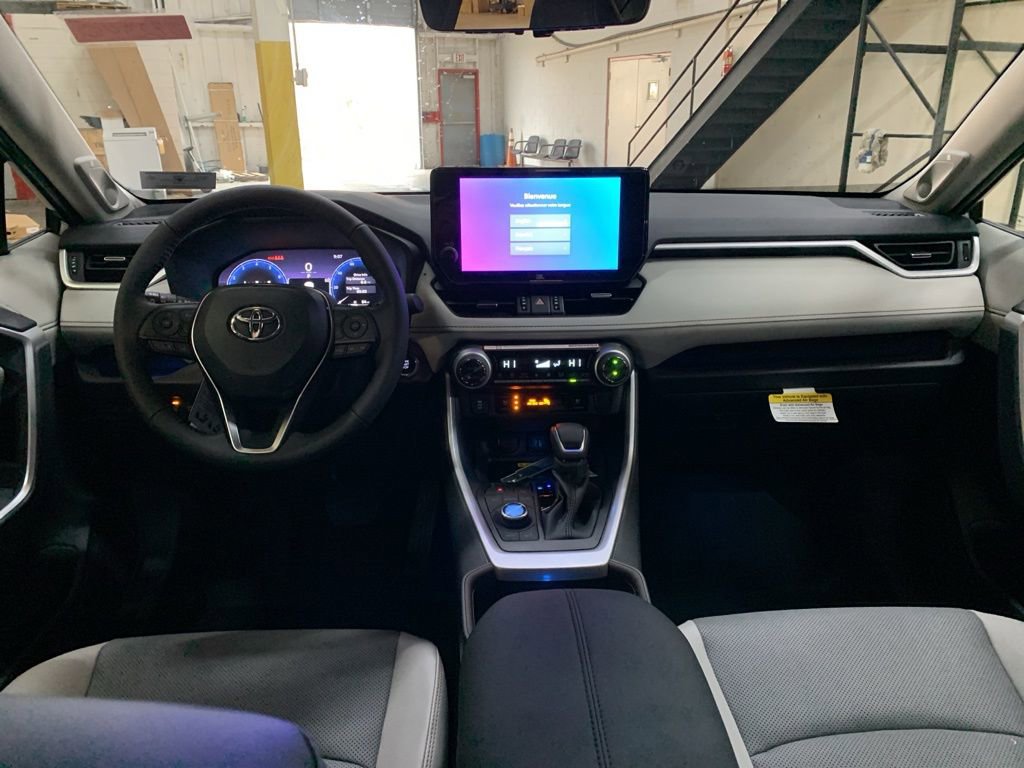 New 2025 Toyota RAV4 Limited image 15