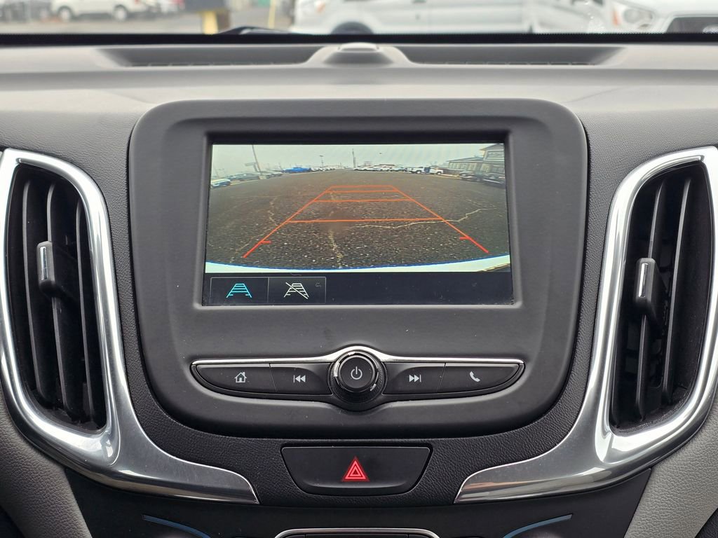 Used 2018 Chevrolet Equinox LS image 28