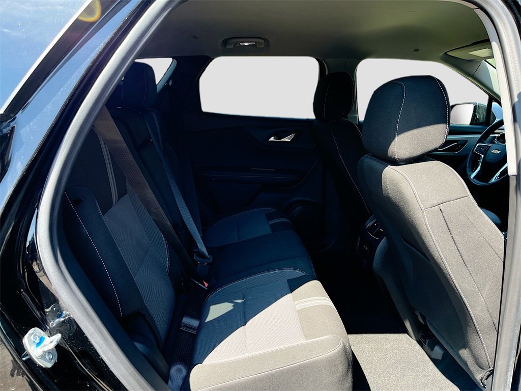 Used 2025 Chevrolet Blazer LT image 26