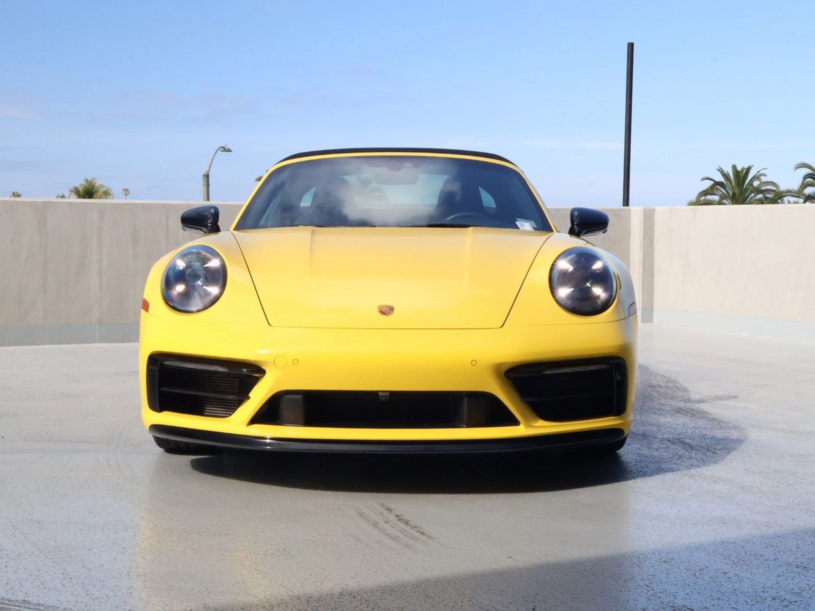 Certified 2022 Porsche 911 Targa 4 GTS AWD/4WD image 6