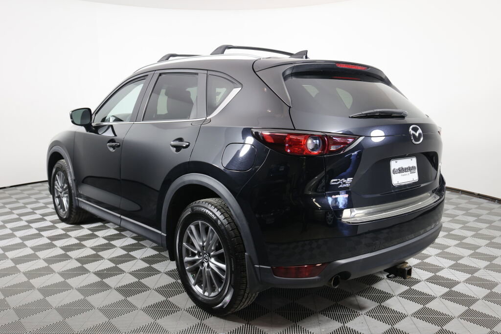 Used 2017 MAZDA CX-5 Touring w/ Preferred Equipment Package AWD/4WD image 4