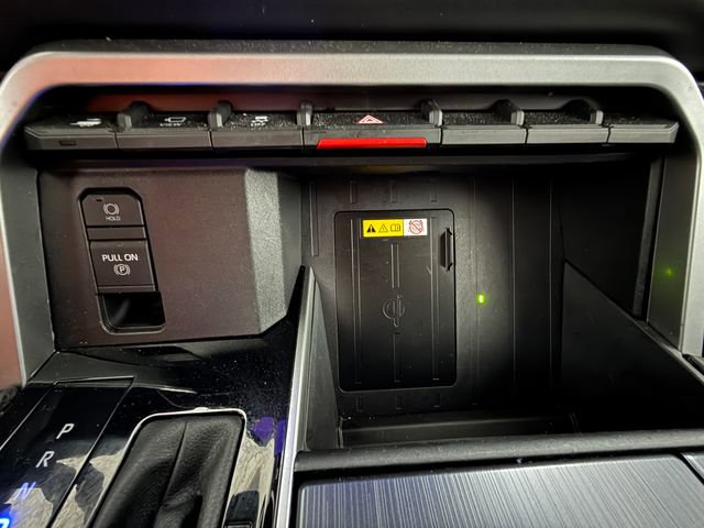 Used 2024 Toyota Sequoia Platinum image 19