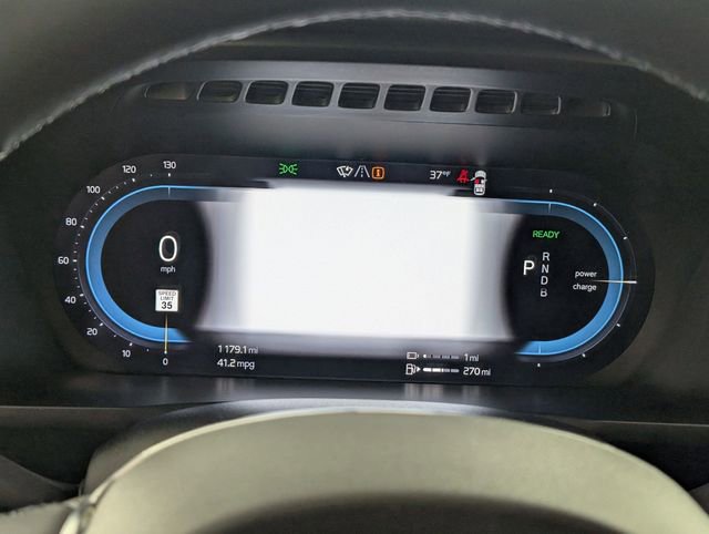 Used 2023 Volvo XC90 T8 Plus w/ Protection Package Premier image 18