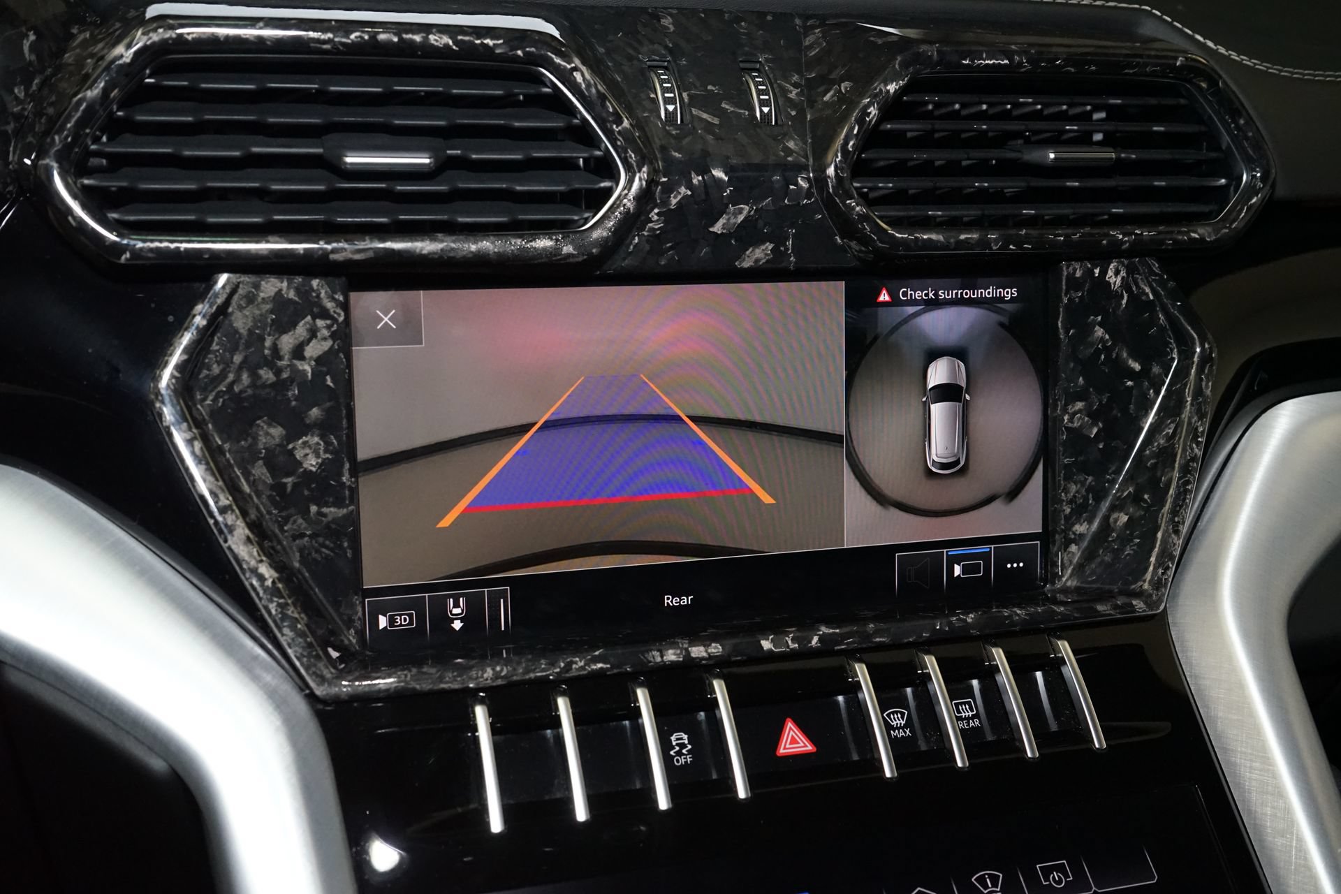 Used 2019 Lamborghini Urus AWD/4WD image 10