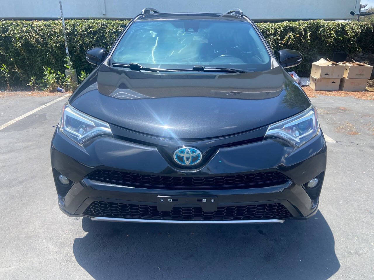Used 2017 Toyota RAV4 SE AWD/4WD image 3