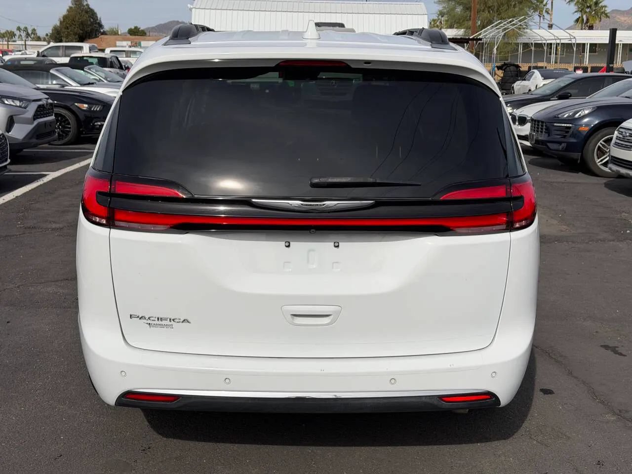 Used 2021 Chrysler Pacifica Touring FWD image 7