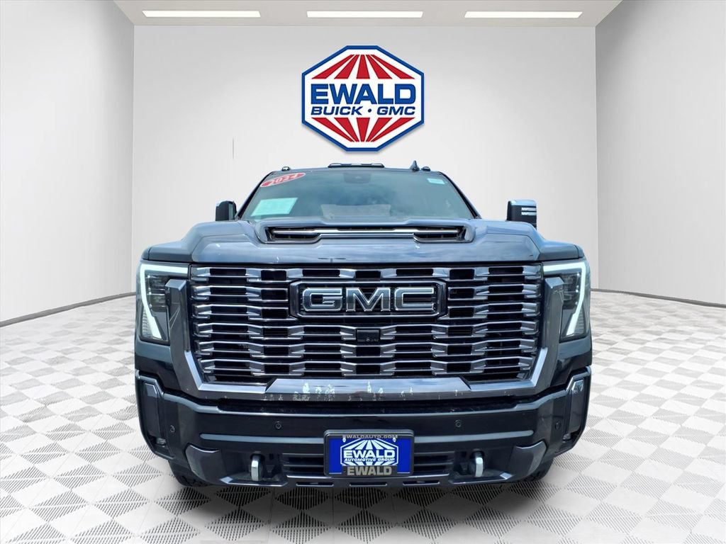 Used 2024 GMC Sierra 2500 Denali Ultimate w/ Max Trailering Package AWD/4WD image 5