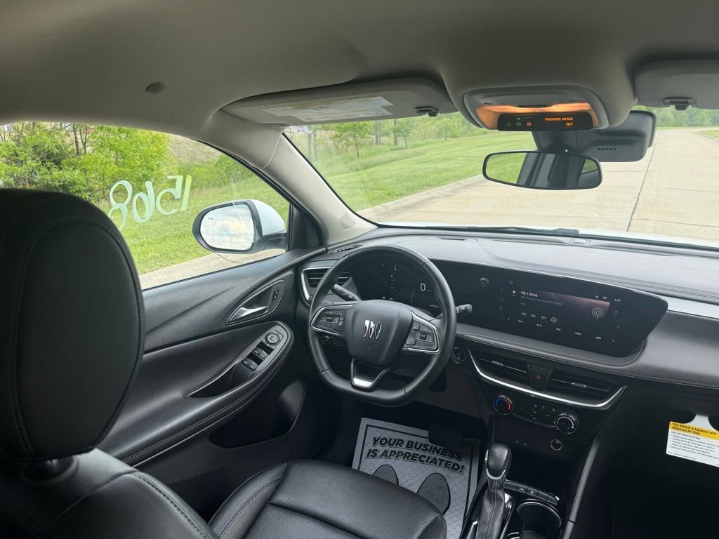 Used 2024 Buick Encore GX Sport Touring FWD image 17