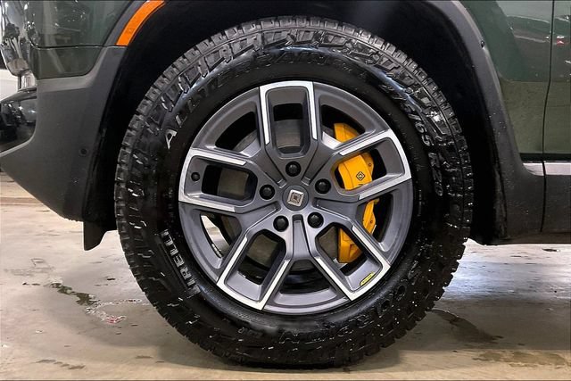 Used 2023 Rivian R1S Adventure AWD/4WD image 9
