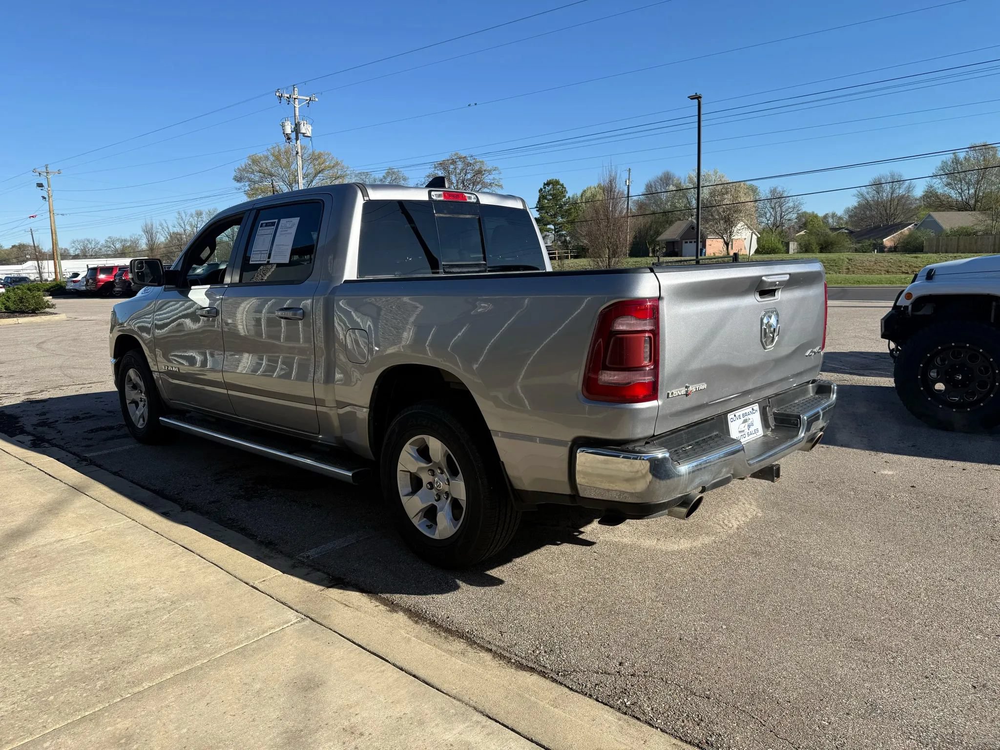 Used 2022 RAM 1500 4x4 Crew Cab image 5