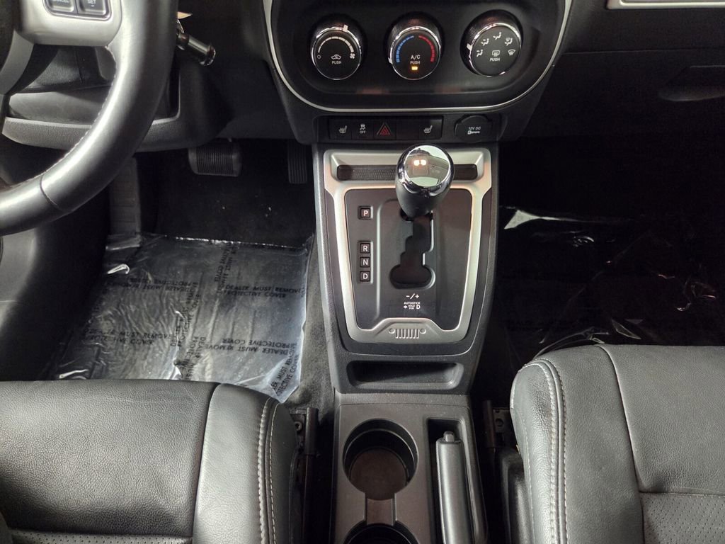 Used 2015 Jeep Compass High Altitude image 15