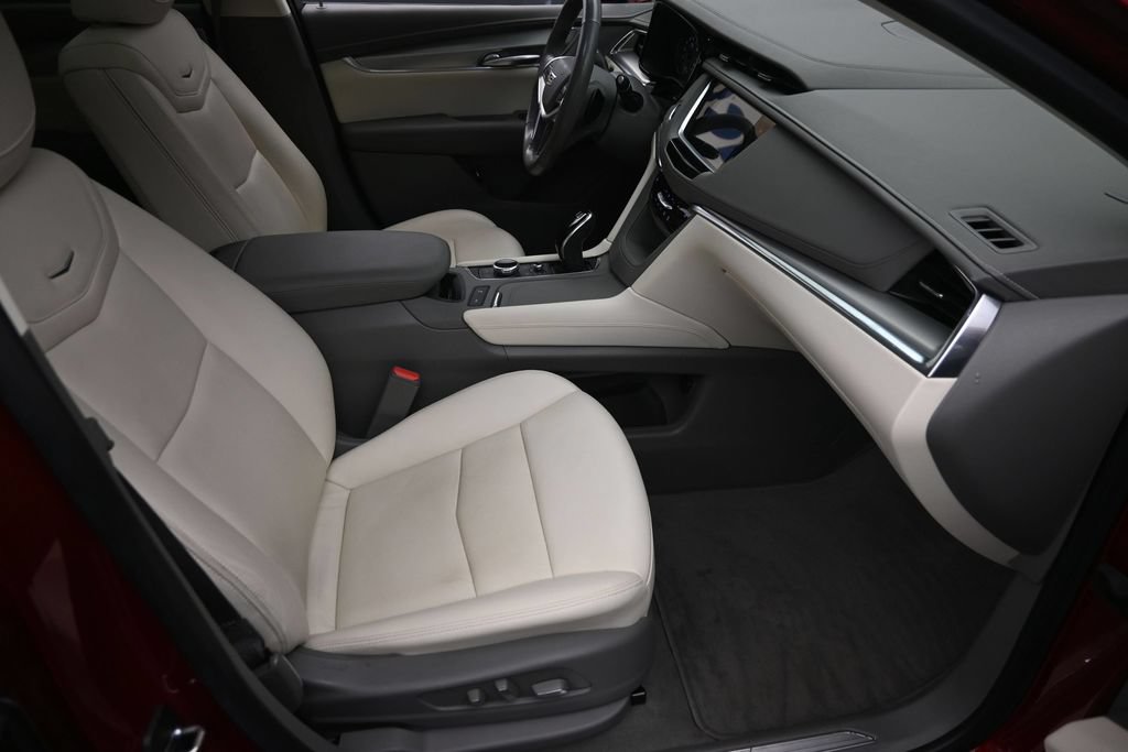 Used 2021 Cadillac XT5 Premium Luxury AWD/4WD image 9