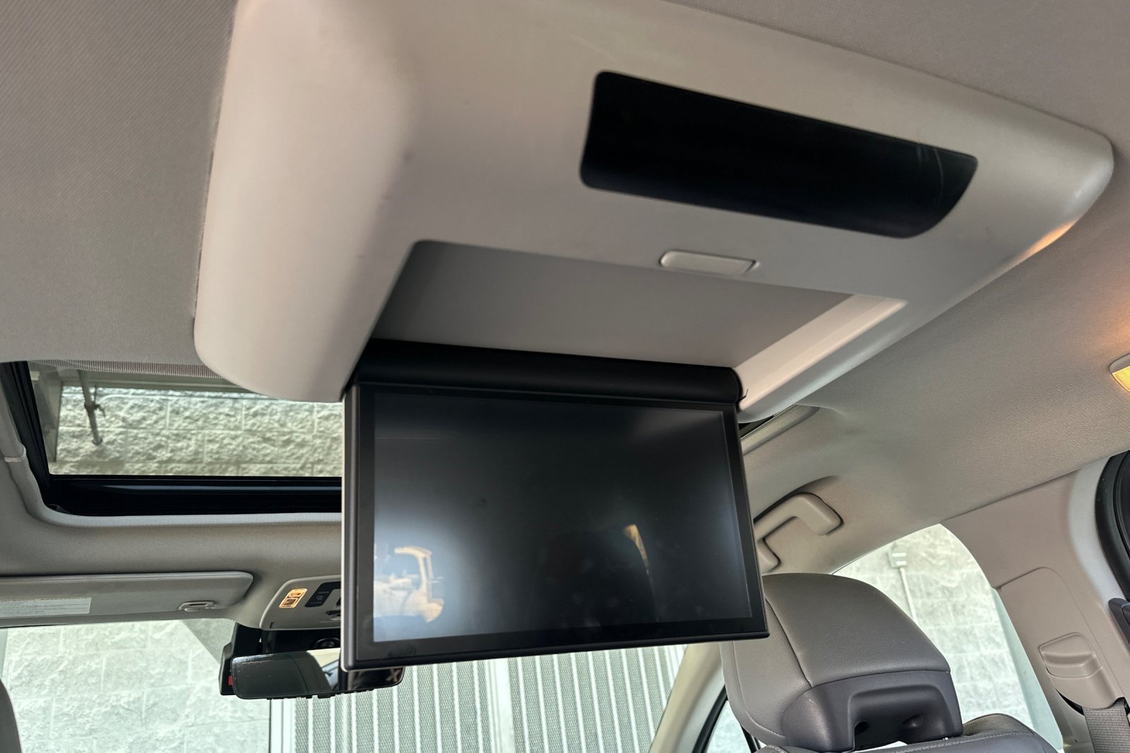 Certified 2024 Toyota Sienna Limited AWD/4WD image 14