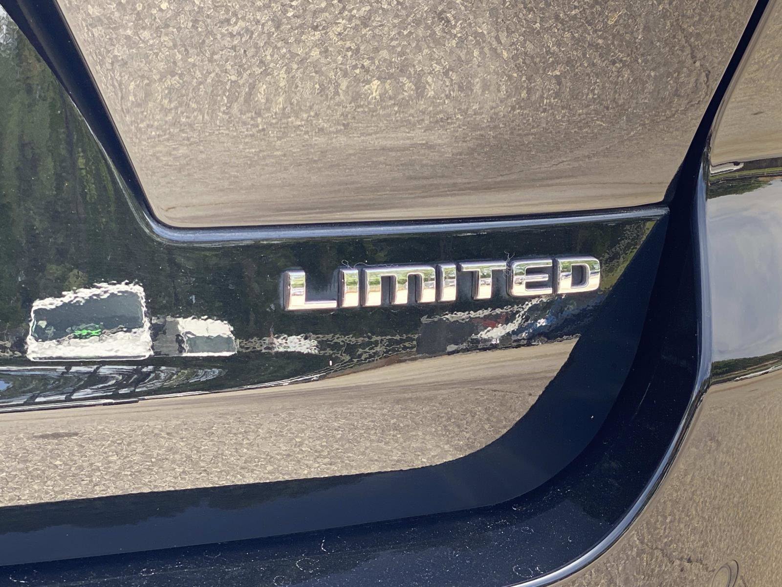 Used 2022 Jeep Grand Cherokee L Limited RWD image 5