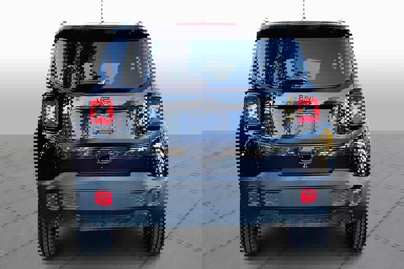 Used 2021 Jeep Renegade Sport image 5