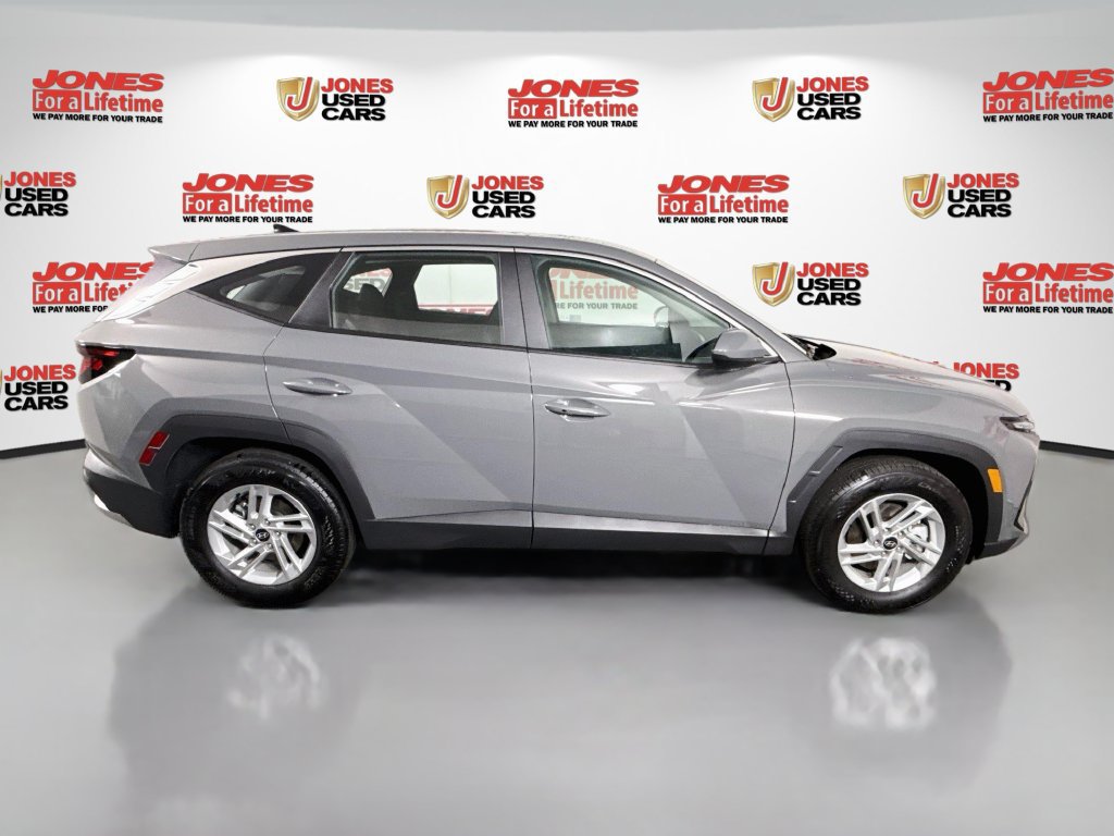 Certified 2025 Hyundai Tucson SE FWD image 18