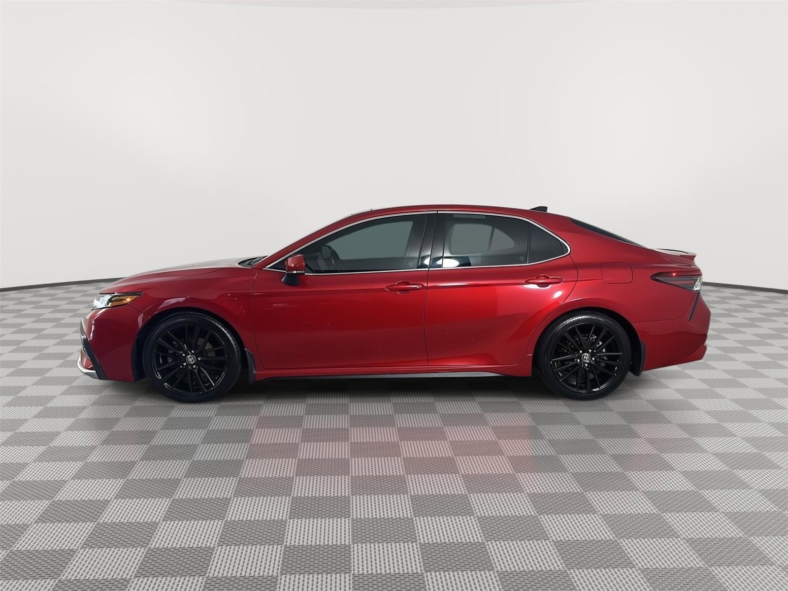 Used 2021 Toyota Camry XSE w/ Navigation Package AWD/4WD image 4