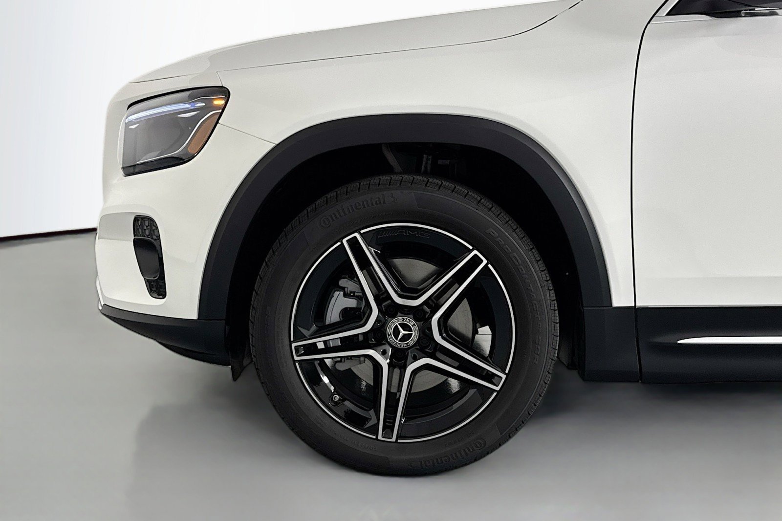 New 2026 Mercedes-Benz GLB 250 image 9