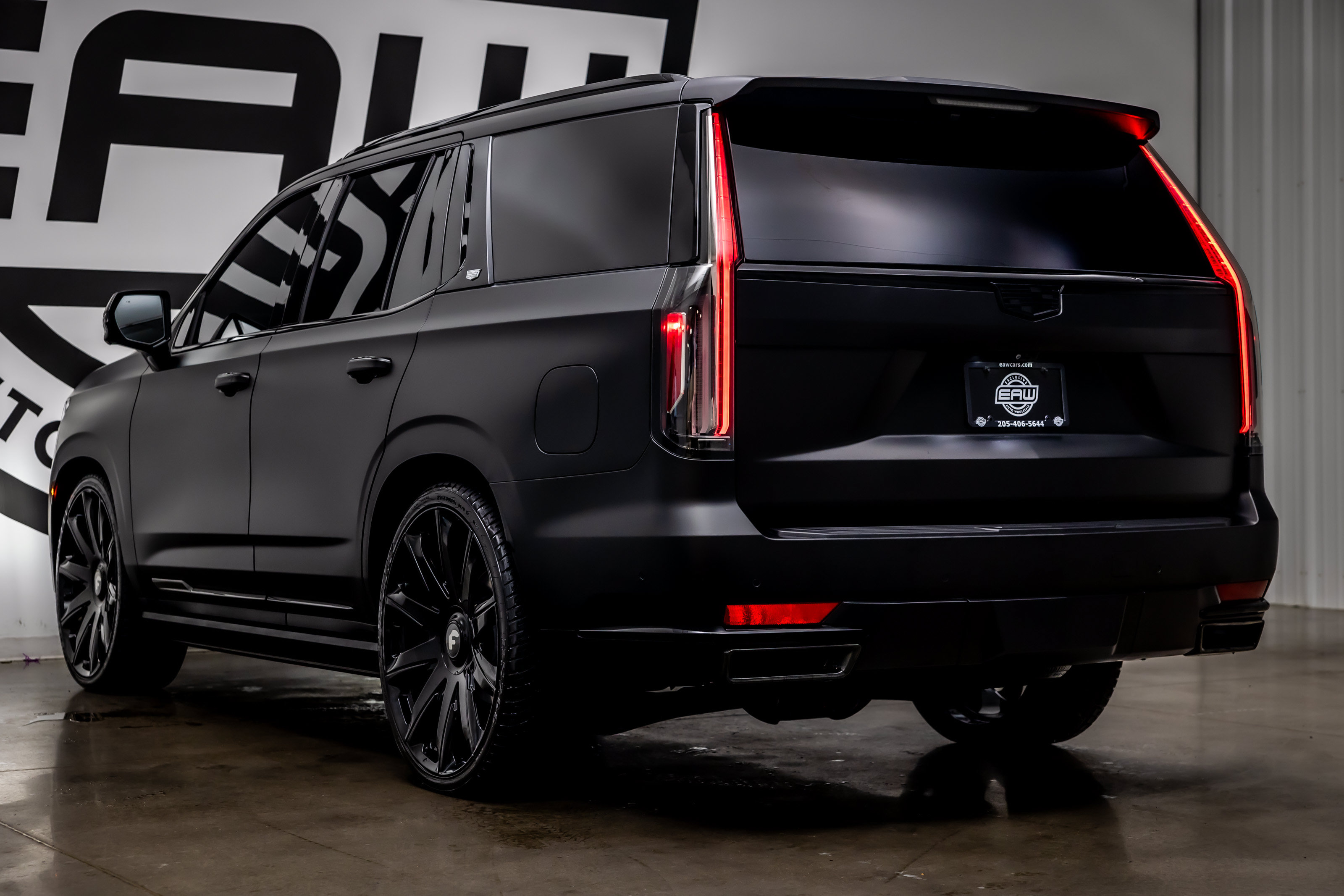 Used 2023 Cadillac Escalade Sport Platinum AWD/4WD image 31