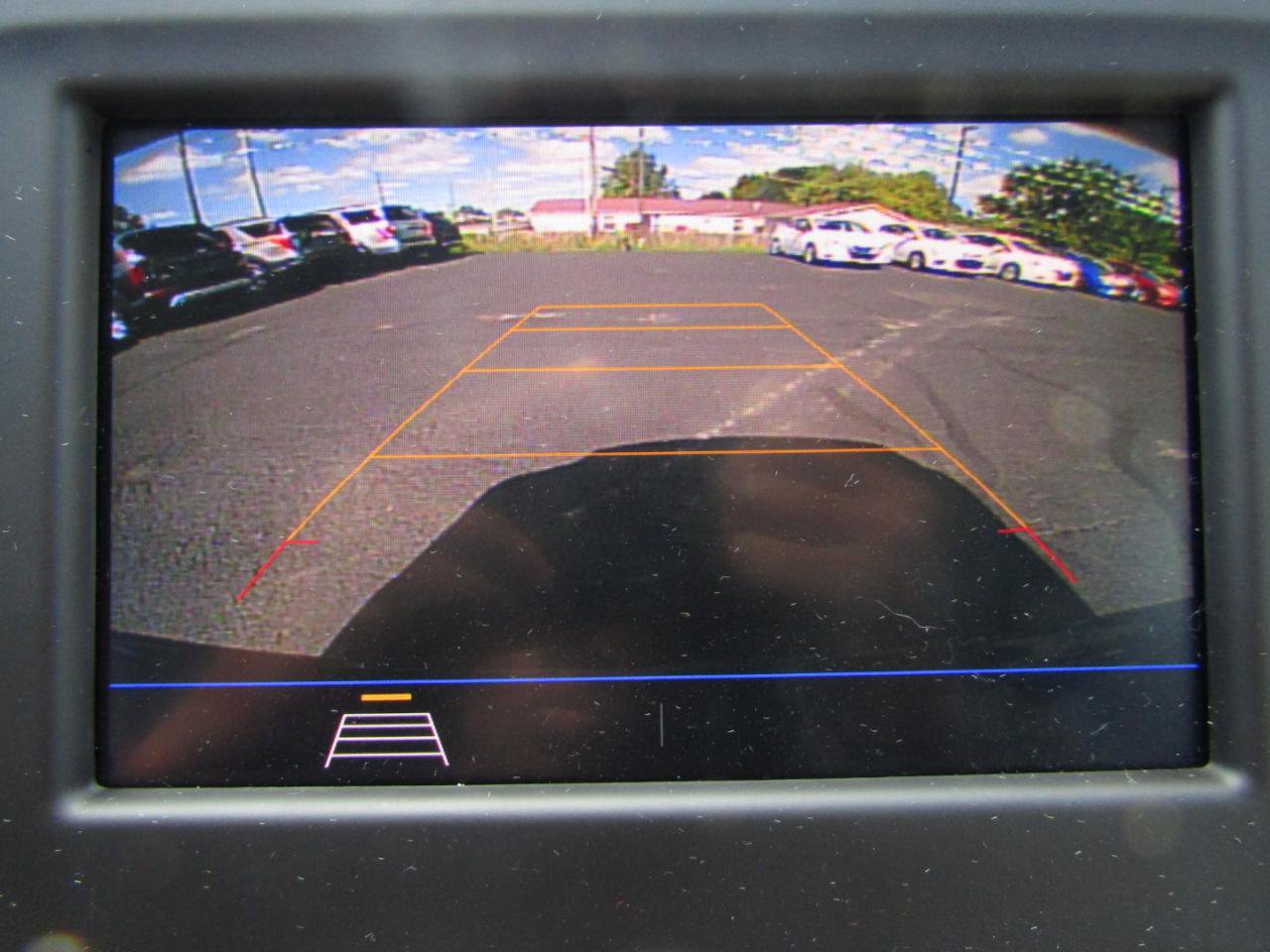 Used 2020 Chevrolet Equinox LS w/ LS Convenience Package FWD image 17