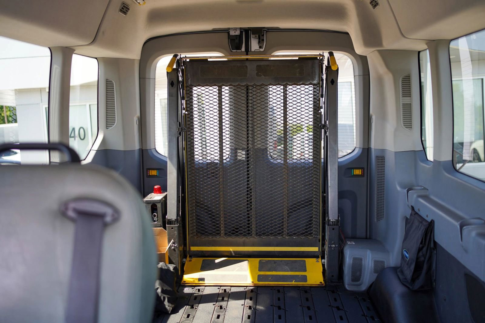 Used 2016 Ford Transit 350 XL RWD image 15