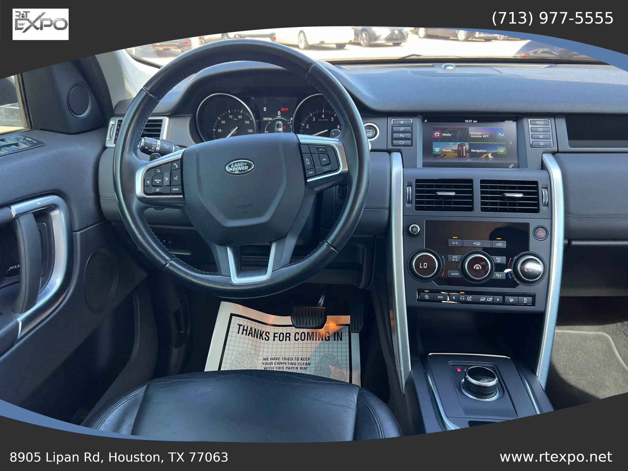 Used 2018 Land Rover Discovery Sport SE image 30